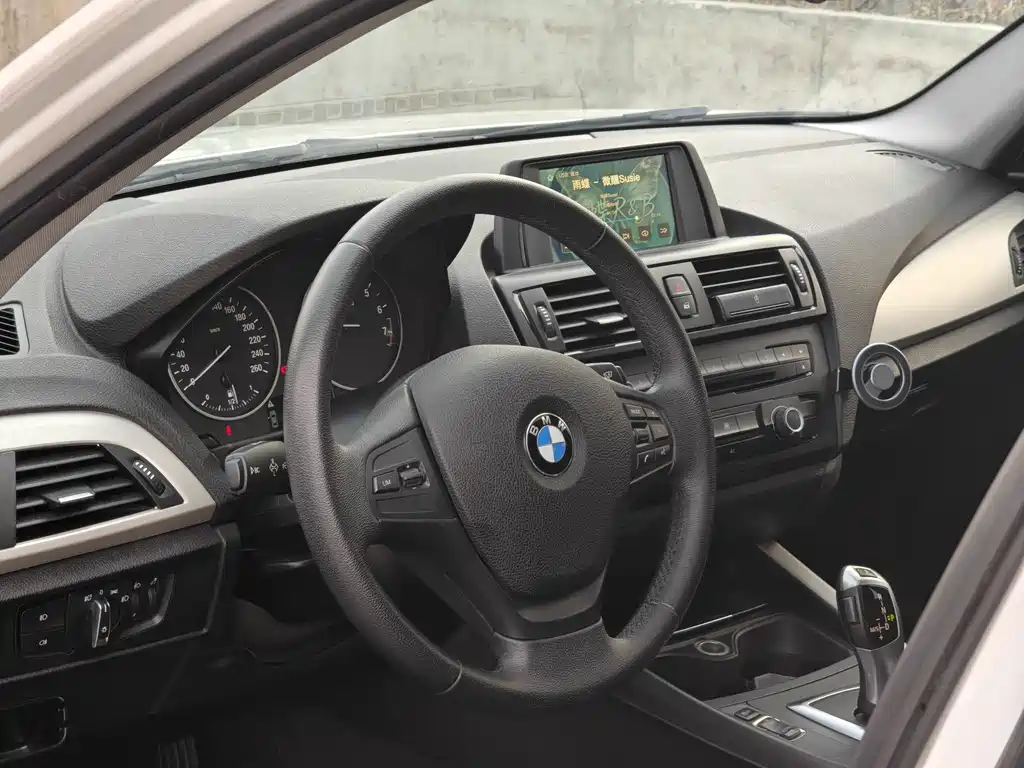 BMW 1 Series 2014 — фото 26