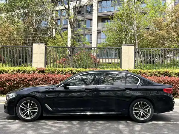 BMW 5 Series 2020