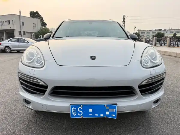 Porsche Cayenne 2011
