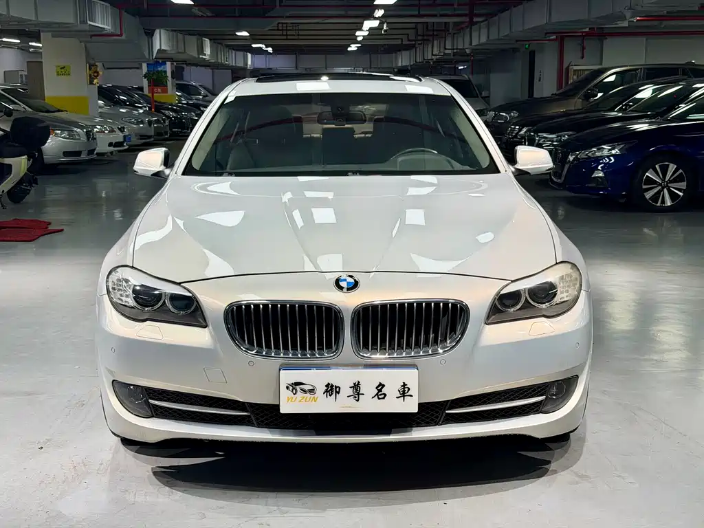 BMW 5 Series 2010 — фото 2