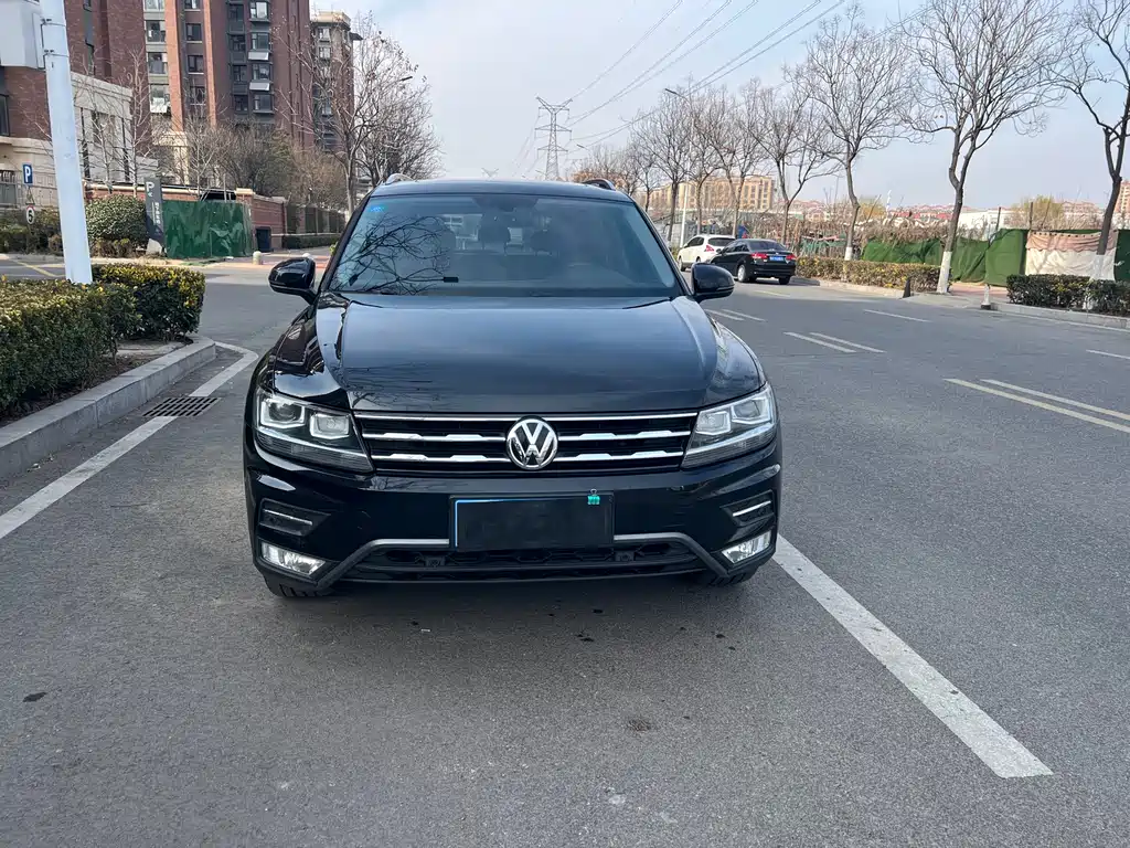 Volkswagen Tiguan L 2020 — фото 2