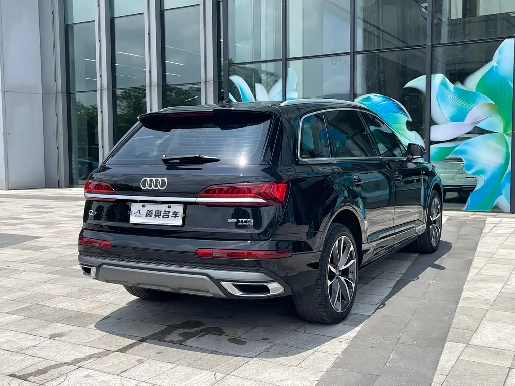 Audi Q7 2020 — фото 4