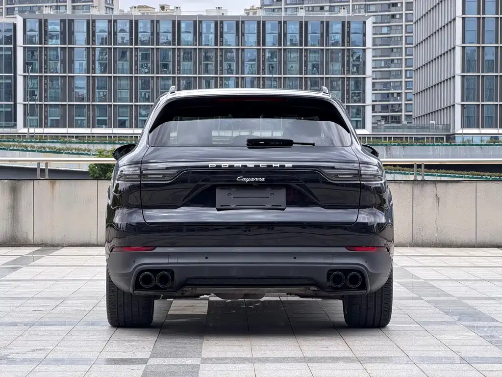 Porsche Cayenne 2019 — фото 6