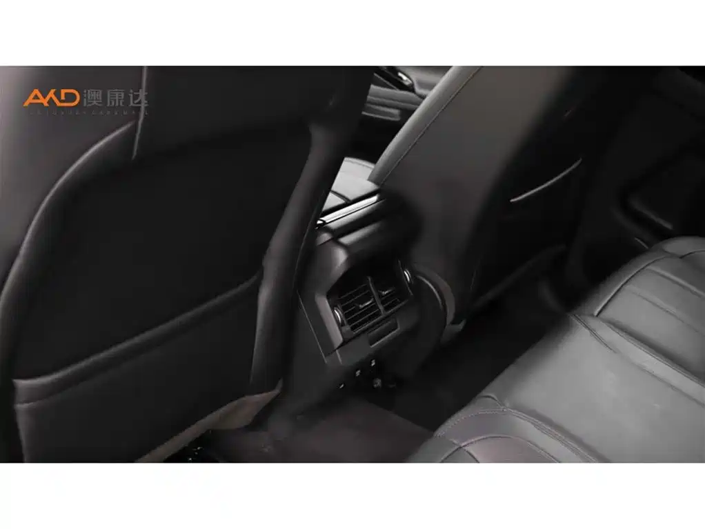 Land Rover Evoque 2021 — фото 9