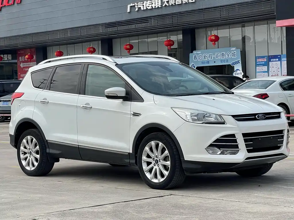 Ford Kuga 2014 — фото 3