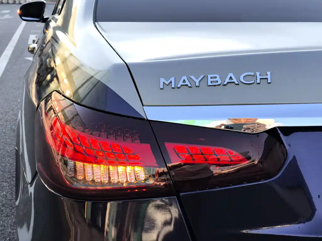 Mercedes-Benz E-Class 2013 — фото 14