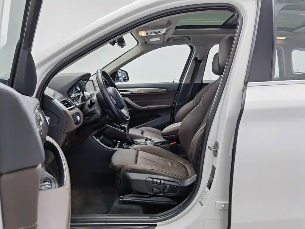 BMW X1 2017 — фото 10