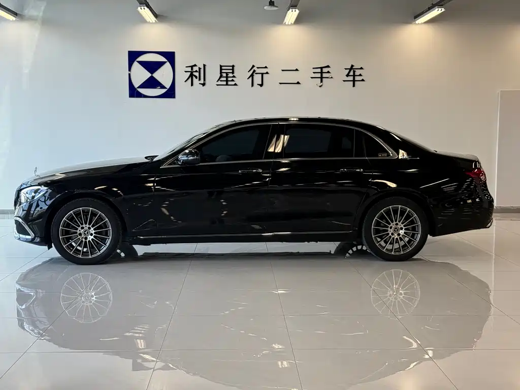 Mercedes-Benz E-Class 2022 — фото 3
