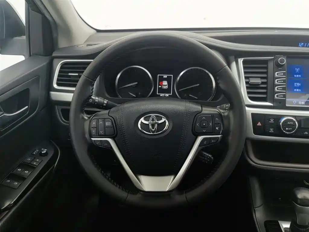 Toyota Highlander 2020 — фото 11