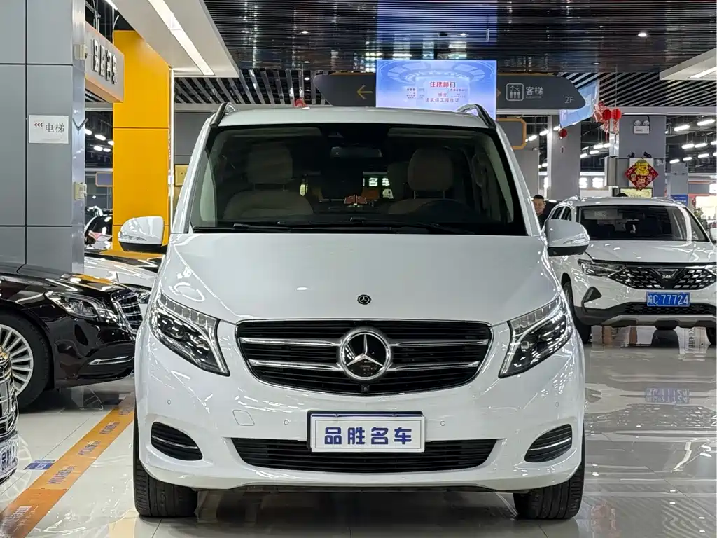 Mercedes-Benz V-Class 2018 — фото 2