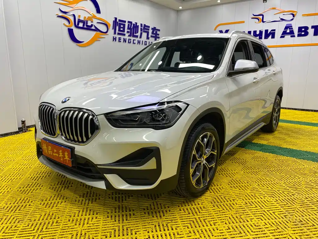 BMW X1 2022 — фото 1
