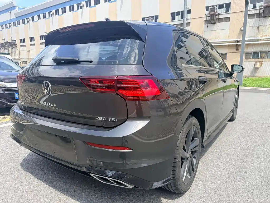 Volkswagen Golf 2023