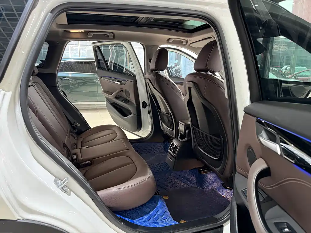BMW X1 2020 — фото 11