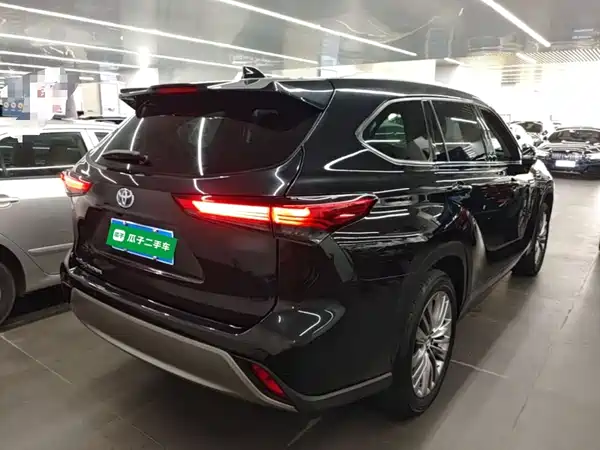 Toyota Highlander 2023