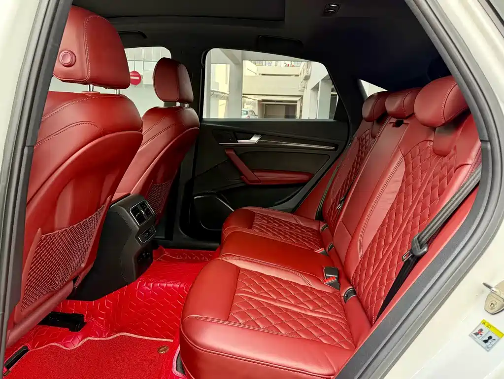 Audi Q5L Sportback 2022 — фото 5