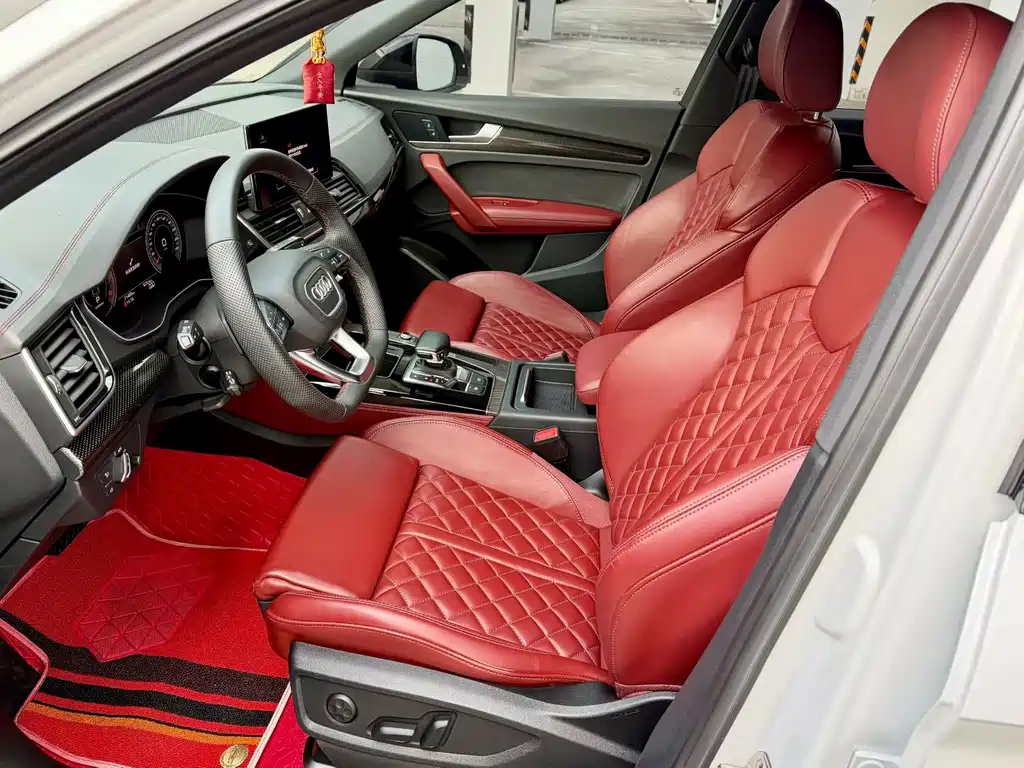 Audi Q5L Sportback 2022 — фото 4