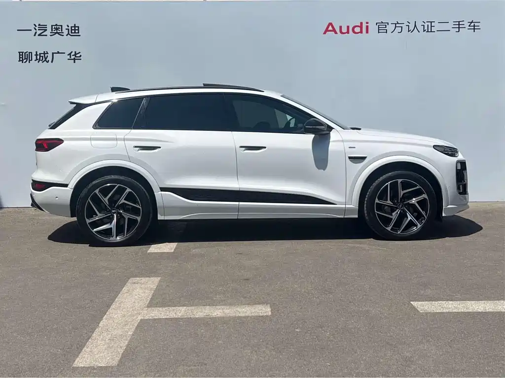 Audi Q6L e-tron 2025 — фото 5