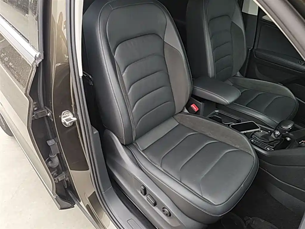 Volkswagen Tiguan L 2020 — фото 25