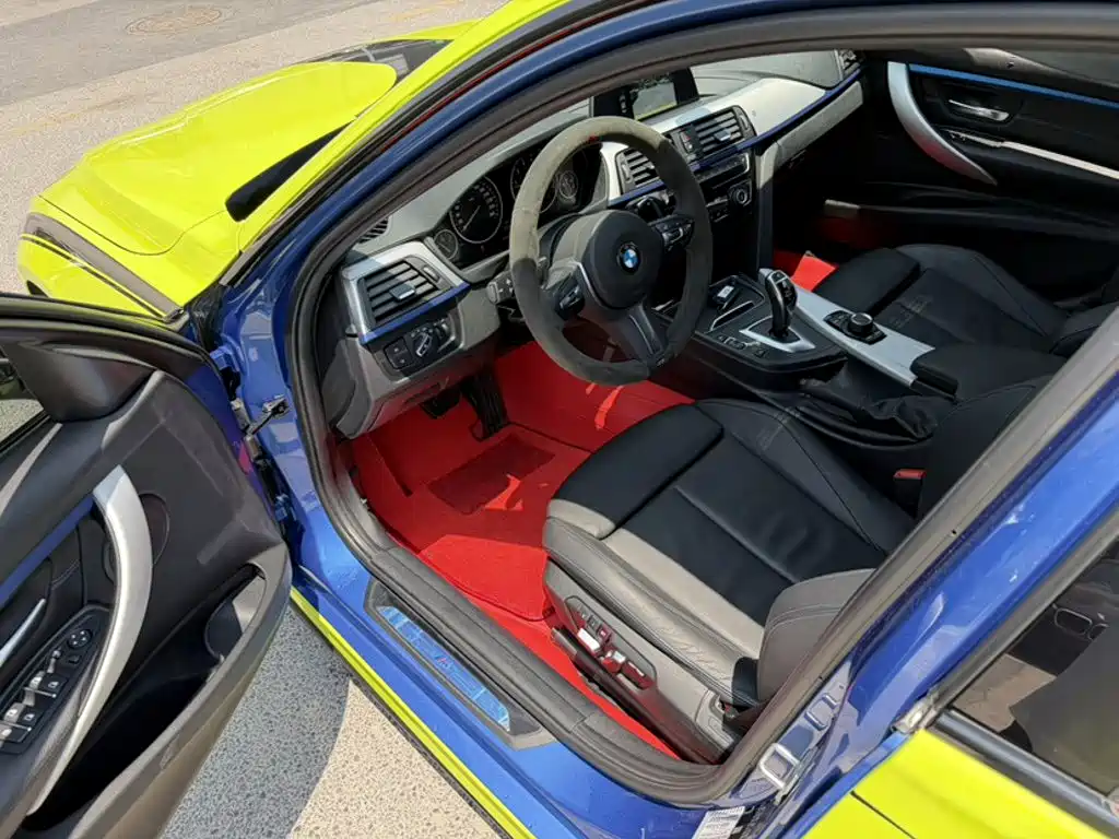BMW 3 Series 2019 — фото 13