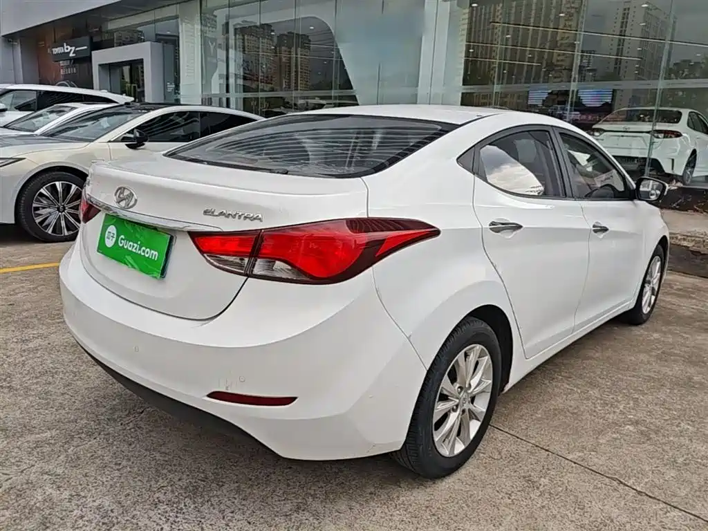 Hyundai Elantra Langdong 2016 — фото 7