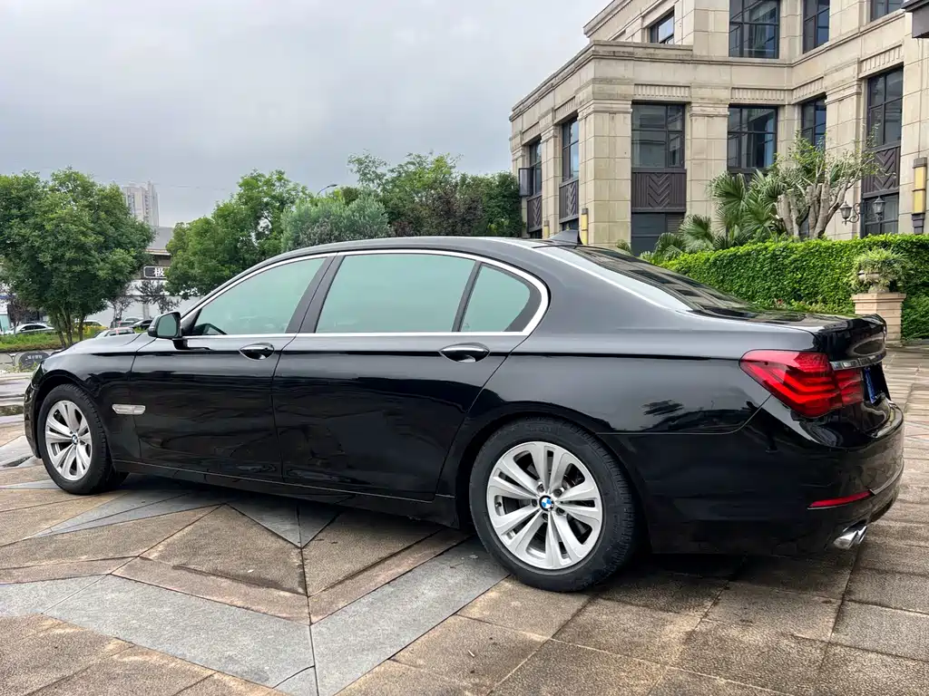 BMW 7 Series 2014 — фото 4