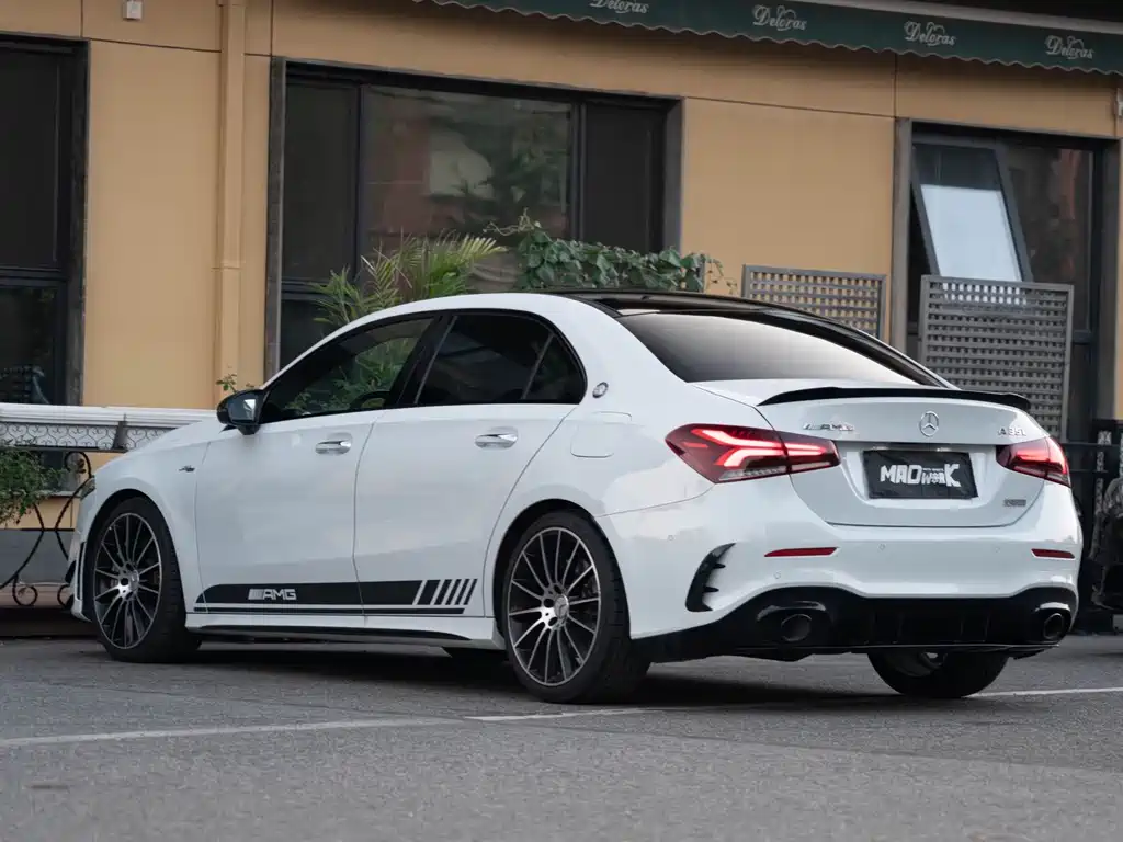 Mercedes-Benz A-Class AMG 2021 — фото 10