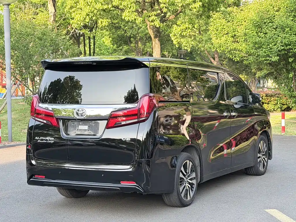 Toyota Alphard 2019 — фото 7
