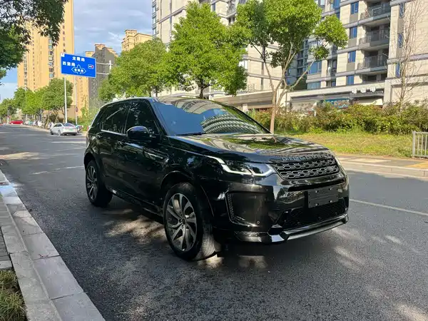 Land Rover Discovery Sport 2021