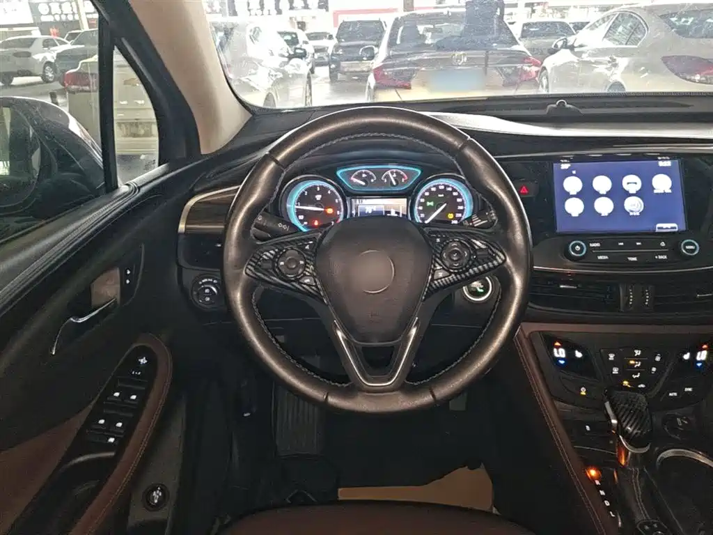 Buick Envision Plus 2017 — фото 11