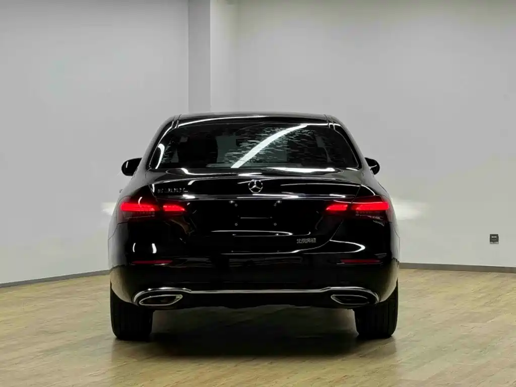 Mercedes-Benz E-Class 2021 — фото 11