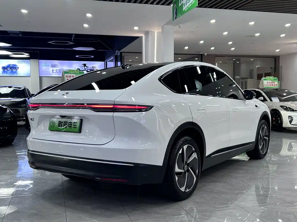 NIO EC7 2023 — фото 15