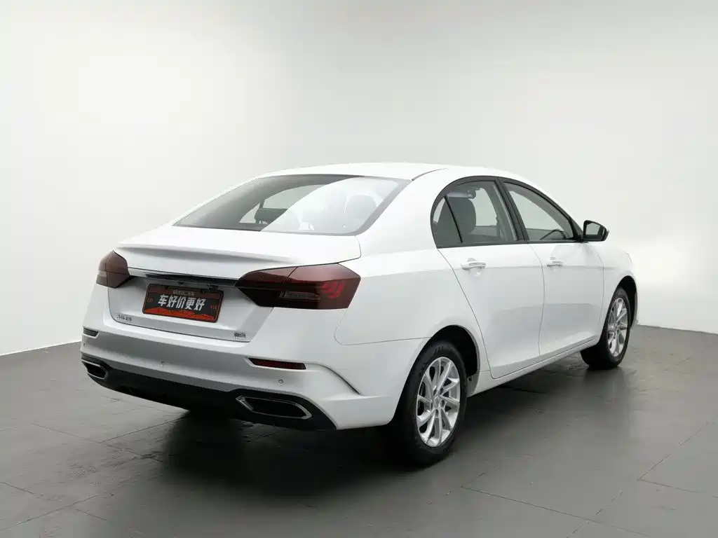 Geely Emgrand 2021