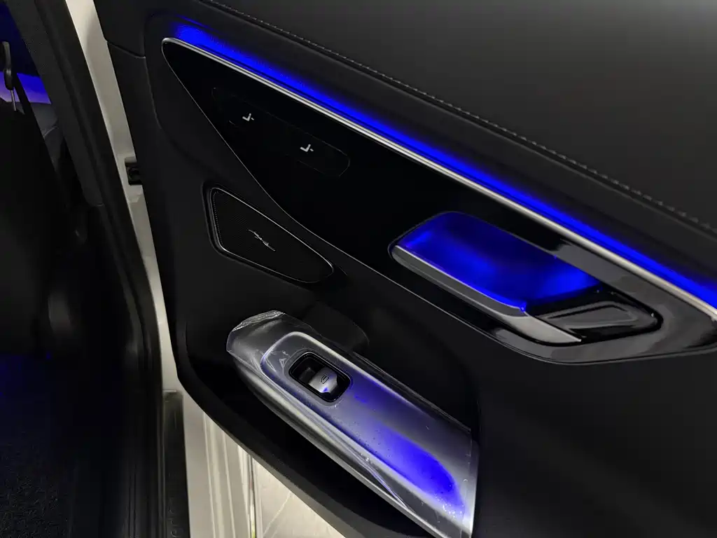 Mercedes-Benz C-Class 2022