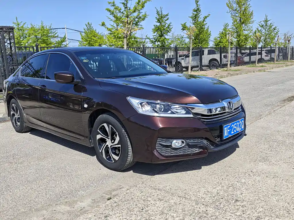 Honda Accord 2016 — фото 3