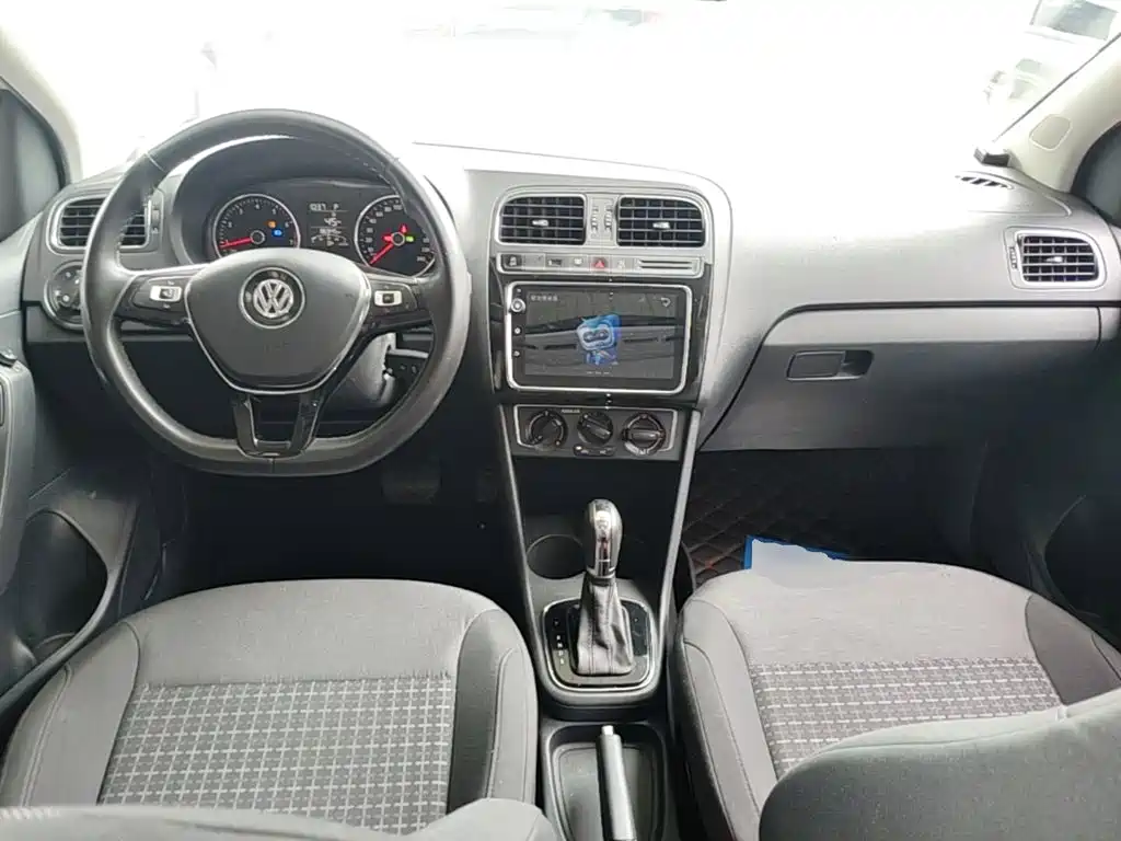 Volkswagen Polo 2019 — фото 10