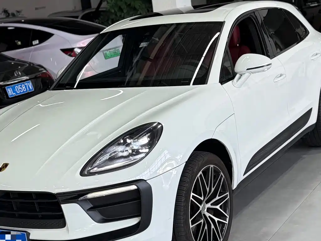 Porsche Macan 2023 — фото 4