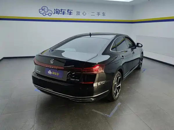 Volkswagen Passat 2023