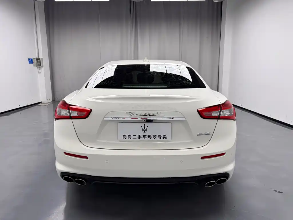 Maserati Ghibli 2018 — фото 25