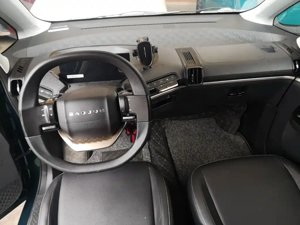 Baojun KiWi EV 2022 — фото 10