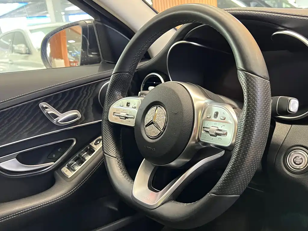 Mercedes-Benz C-Class 2020 — фото 15