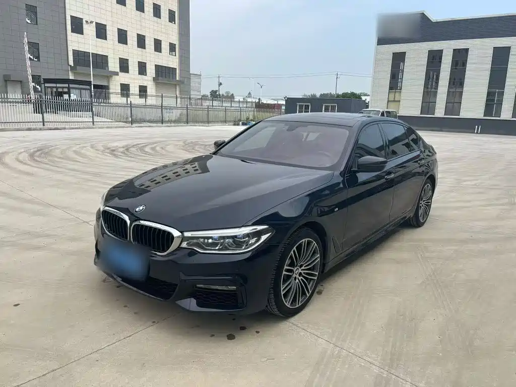 BMW 5 Series 2018 — фото 2
