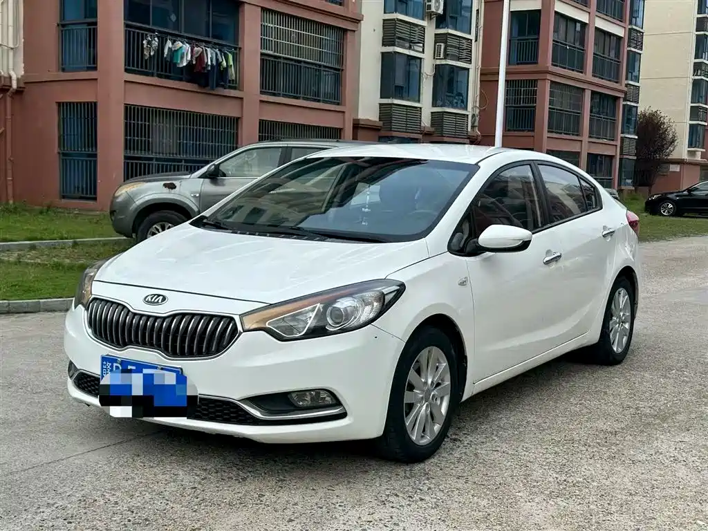 Kia K3 2016 — фото 1