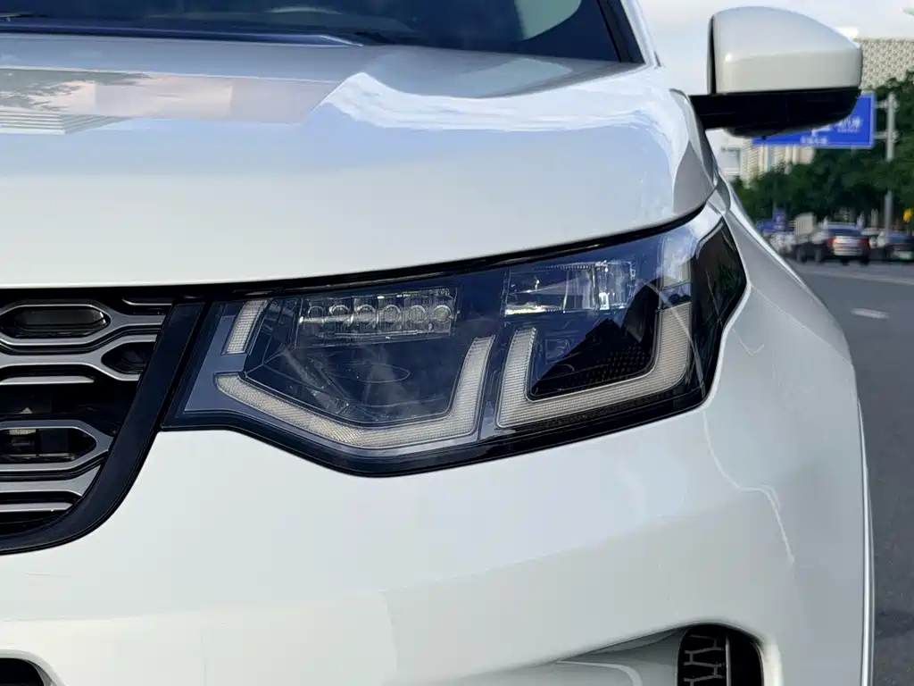 Land Rover Discovery Sport 2020 — фото 29