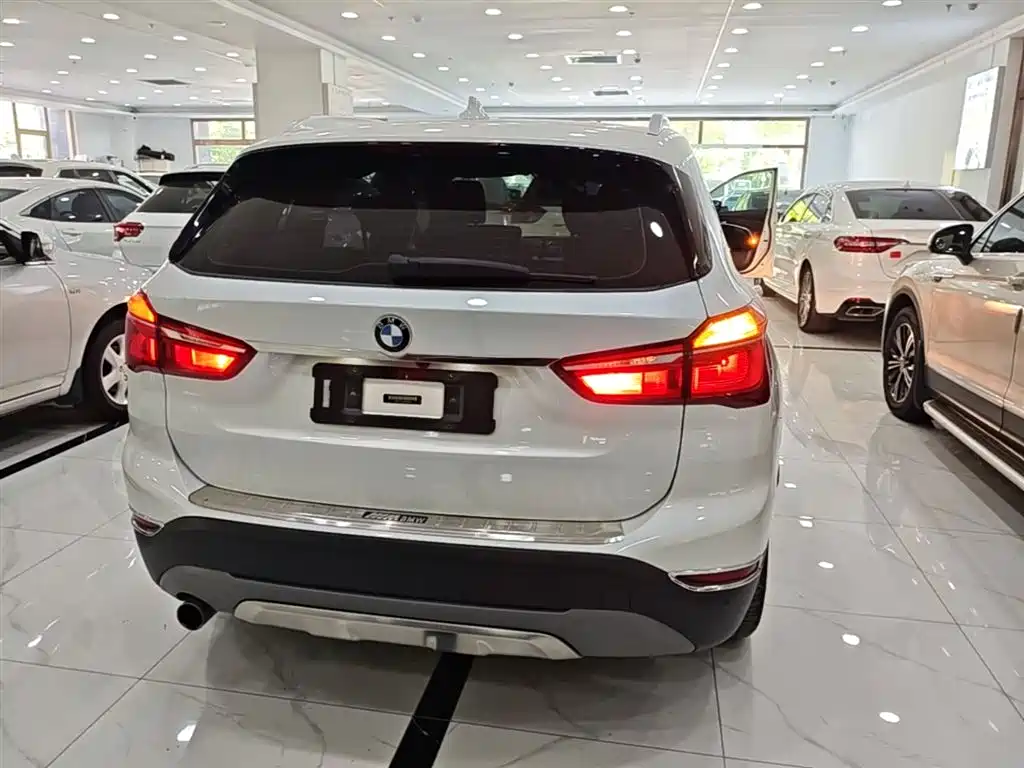 BMW X1 2017 — фото 6