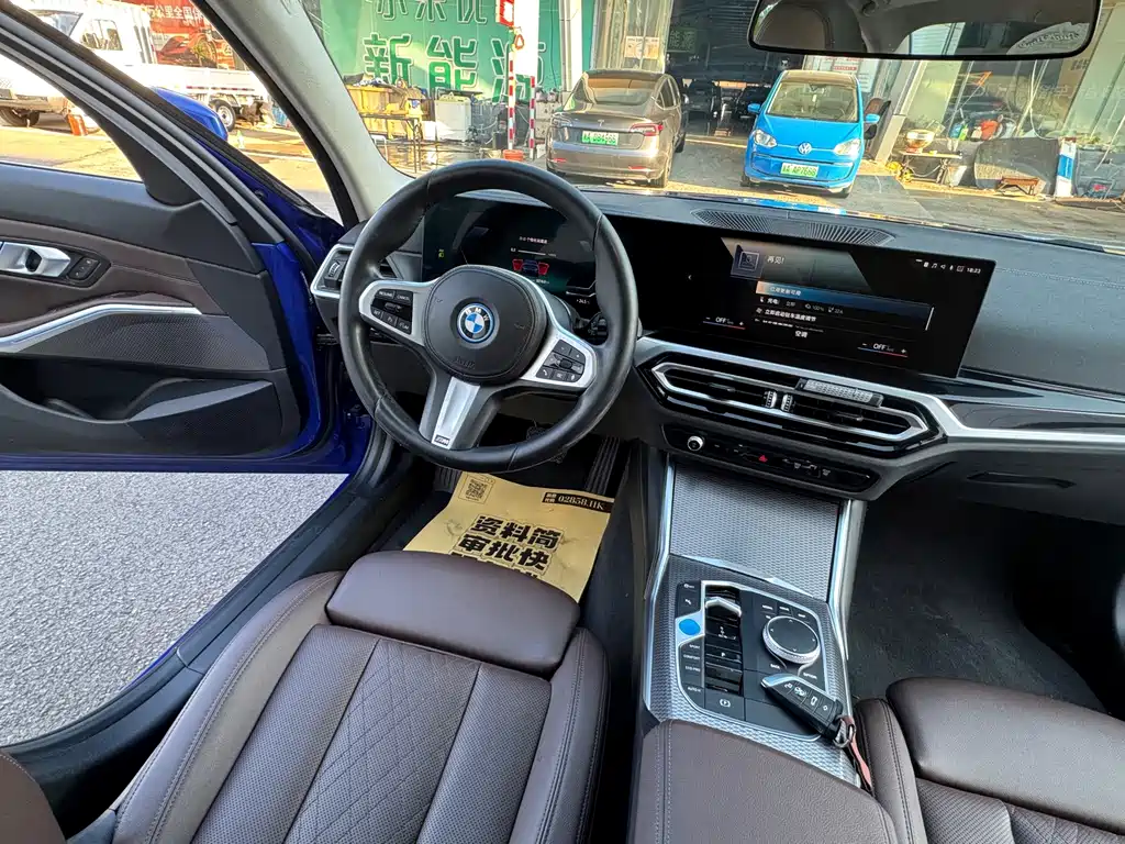 BMW i3 2022 — фото 13