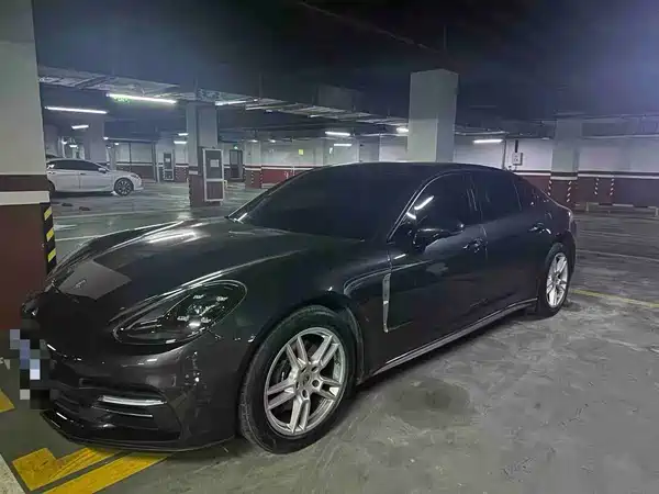 Porsche Panamera 2020