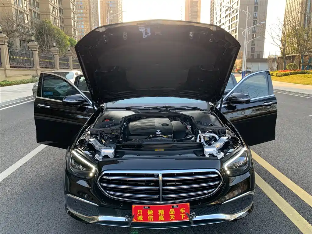 Mercedes-Benz E-Class 2023 — фото 17