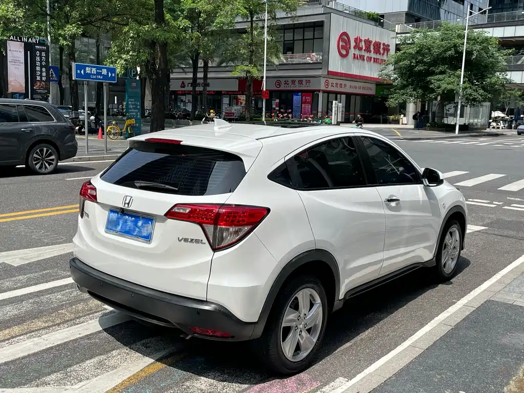 Honda Vezel 2023 — фото 5