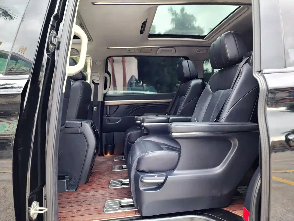GAC Motor Trumpchi M8 2020 — фото 17