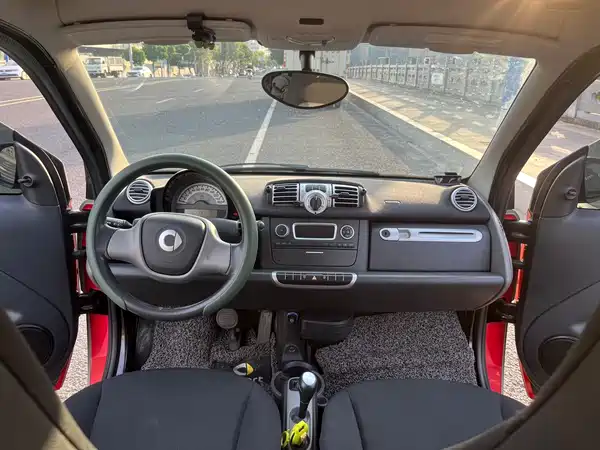 smart fortwo 2012